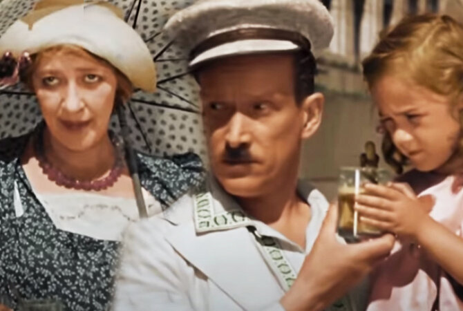 Фаина Раневская, Петр Репнин и Вероника Лебедева в фильме «Подкидыш», 1939 год