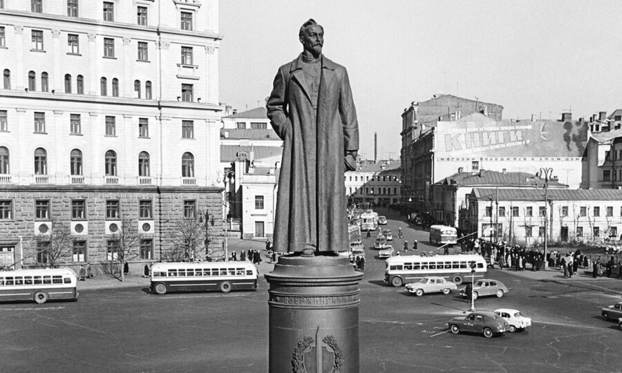 Чудное фото  старой Москвы с Яндекс