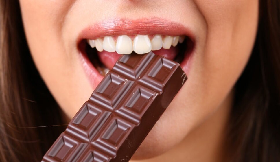 Можно побаловать себя шоколадкой