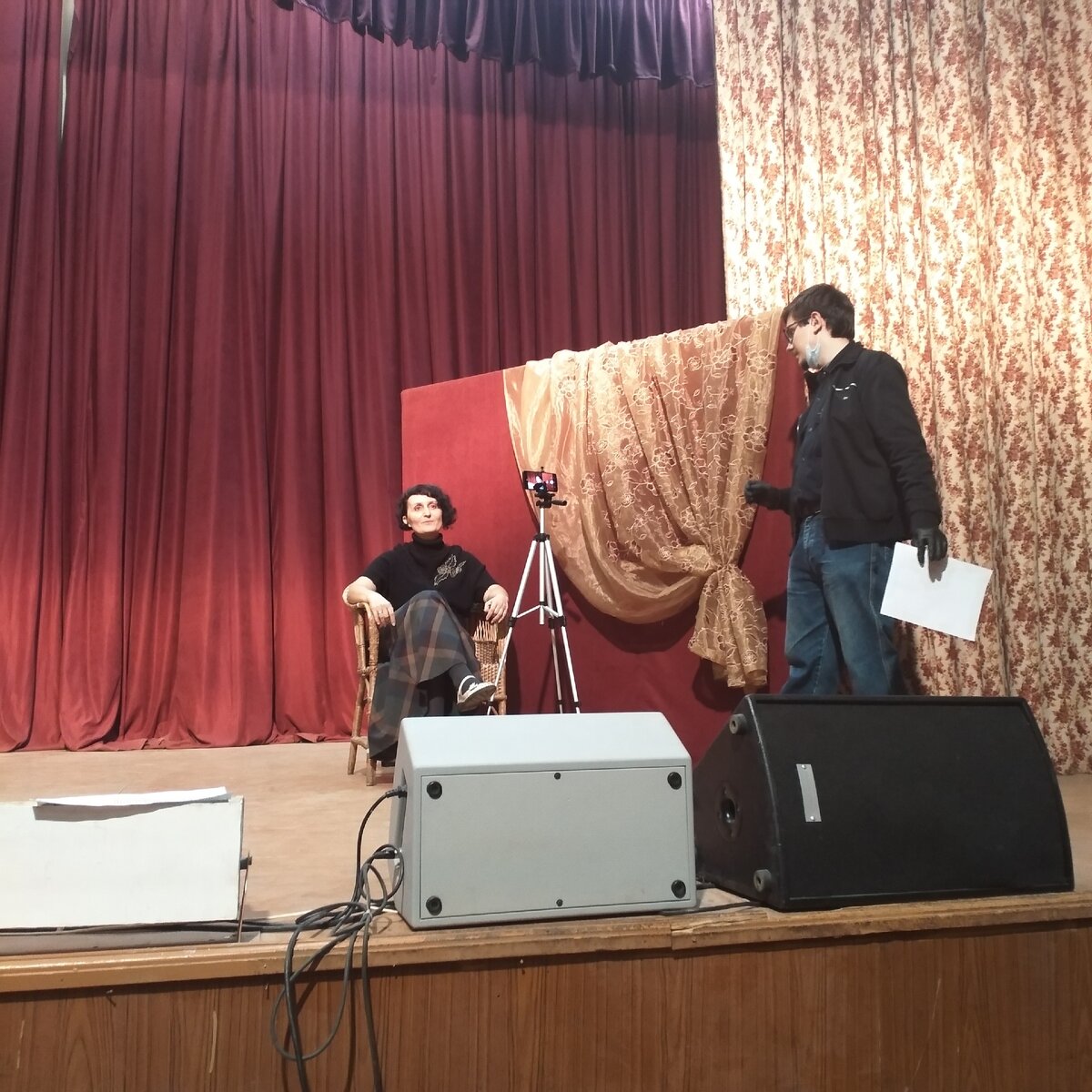 Съёмка театральной визитки. На фото режиссёр театра "Дети Мельпомены" Анна Бархатова и режиссёр студии #ричардфильм  Олег Черкалин