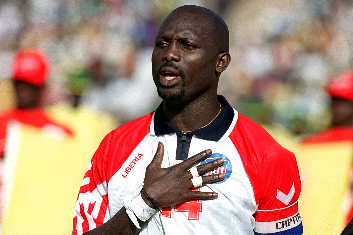 Джордж Веа. George Weah футболист. Джордж Веа золотой мяч.