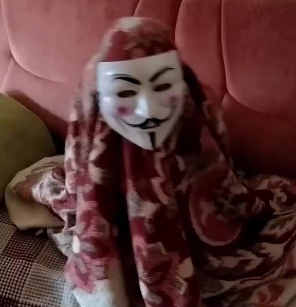 На фото домашний современный Снюсоед. 