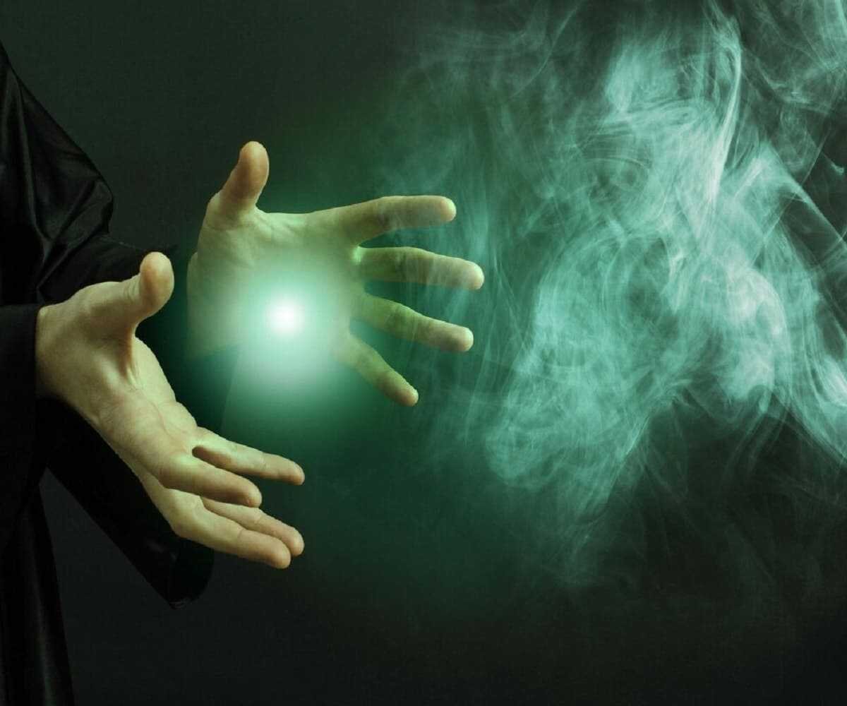 Реальный процесс невидим. Для этого не надо жечь бумажки или варить зелье.