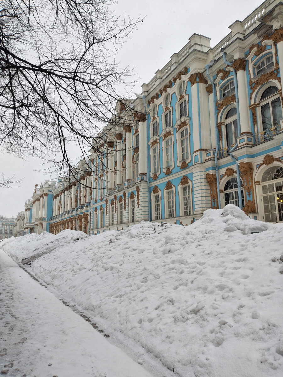 Екатерининский дворец.