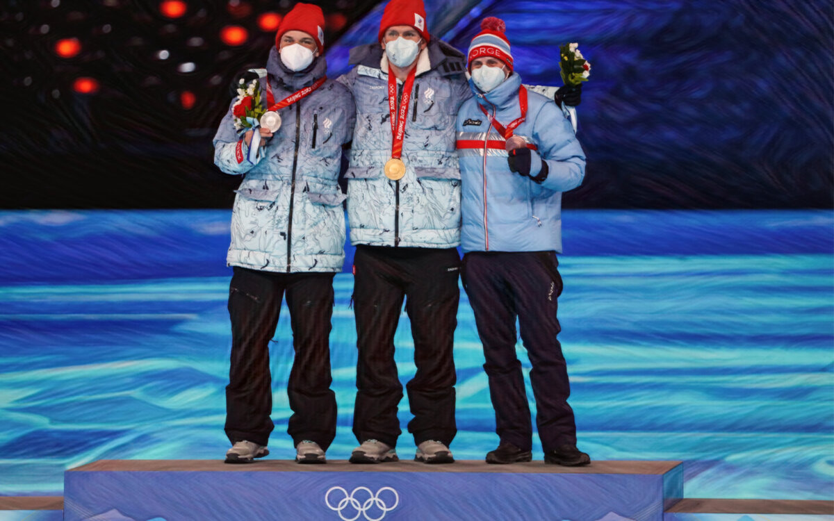 Лыжники - главные поставщики медалей на нынешней Олимпиаде. На их счету 4 золота и всего 11 наград