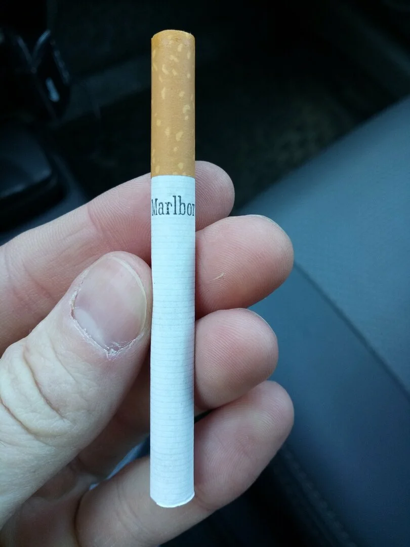 Искусственные сигареты. Необычные сигареты. Данхилл сигареты 90х. Табак для сигарет. Покажи как выглядят сигареты.