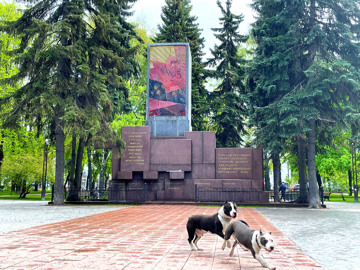 Ещё один оригинальный памятник, по которому любят лазить дети. Нижний  Новгород | Поехали в Нижний Новгород! | Дзен