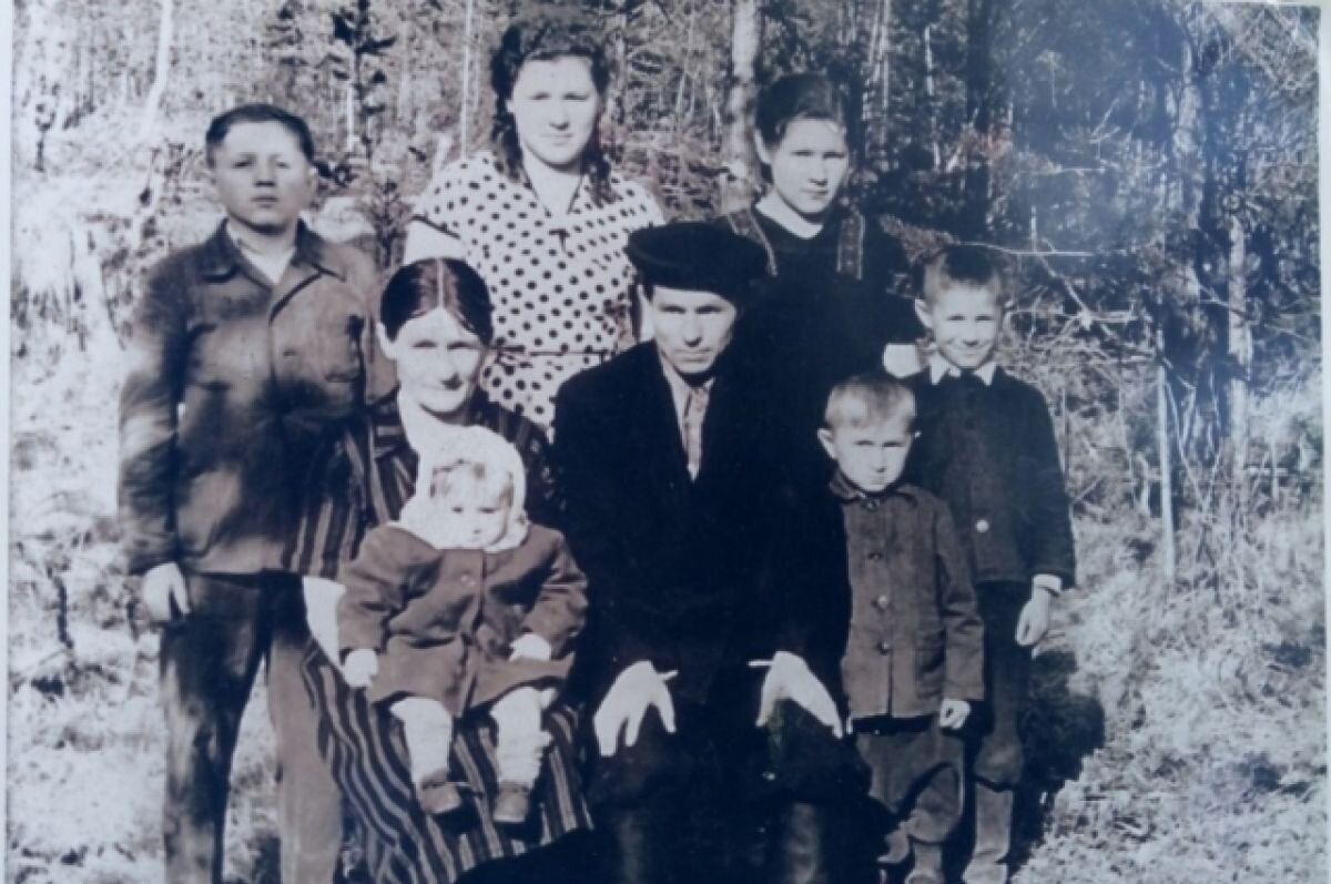    Фотоконкурс «Листая семейный альбом». Первые участники и продление сроков