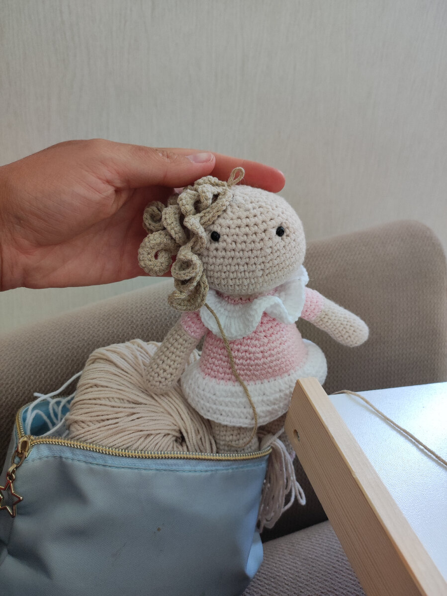 #вязание #вязаниекрючком #схемыкрючком #схемывязания #кукласвоимируками #вязаниедляначинающих #вязанаякукла #вязанаяигрушка 
