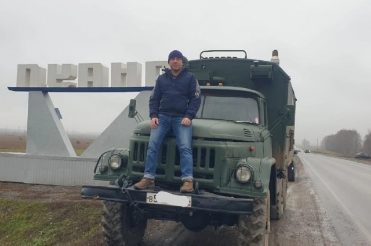    Житель Башкирии подарил участникам СВО баню на колесах