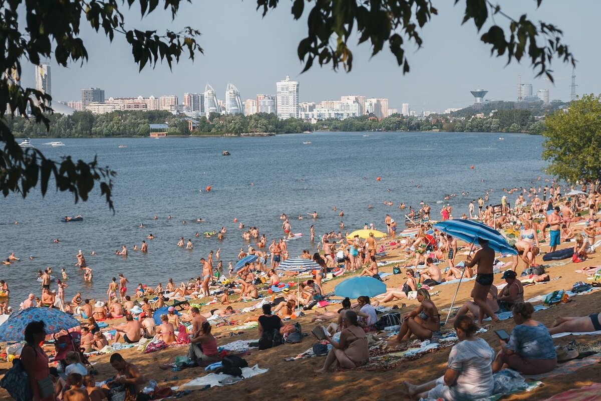 Где можно покупаться в москве. Живописная бухта пляж Рублево. Пляж Рублево Мякининское шоссе. Пляж Рублево Одинцово. Пляж Рублево 2021.