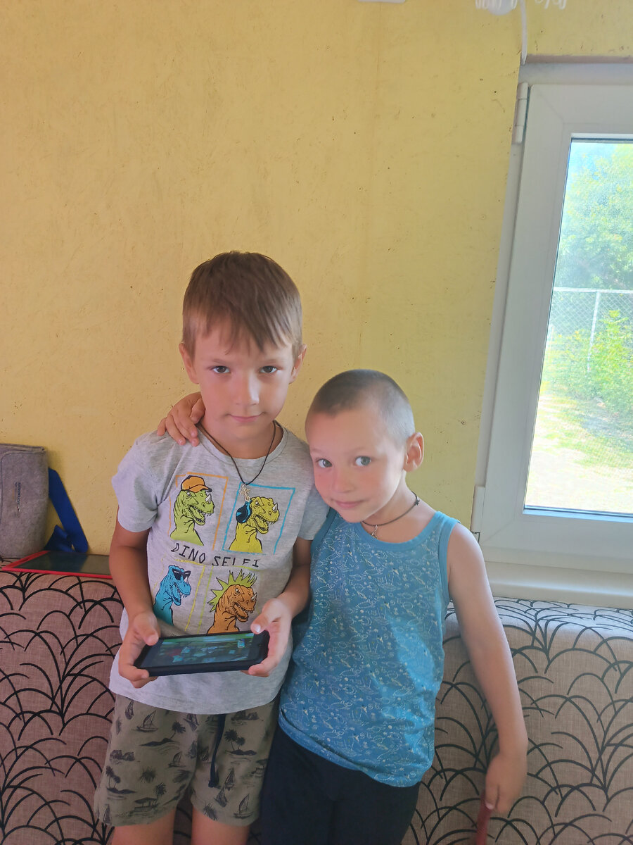 Костя и Миша. 