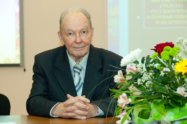 Алекса́ндр Петро́вич Сковоро́дников (30 ноября 1929, Харбин, Китай — 6 сентября 2022, Красноярск, Россия) — советский и российский лингвист, специалист в области стилистики, риторики, лингвоэкологии и политической лингвистики