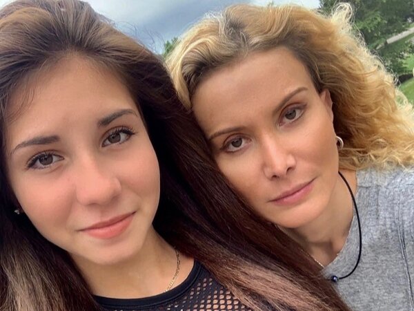 Этери с дочерью. Фото: yandex.ru