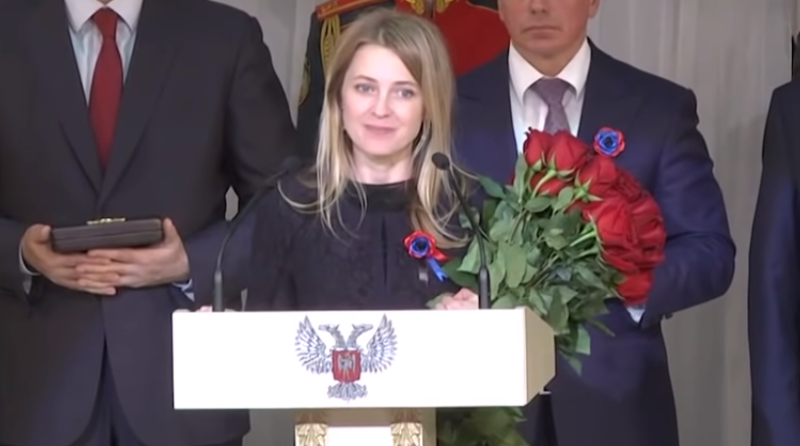 https://sevastopol.su/sites/default/files/styles/node/public/2019-05-12/donbass_krym_rossiya_poklonskaya.png?itok=BoUcEQHf