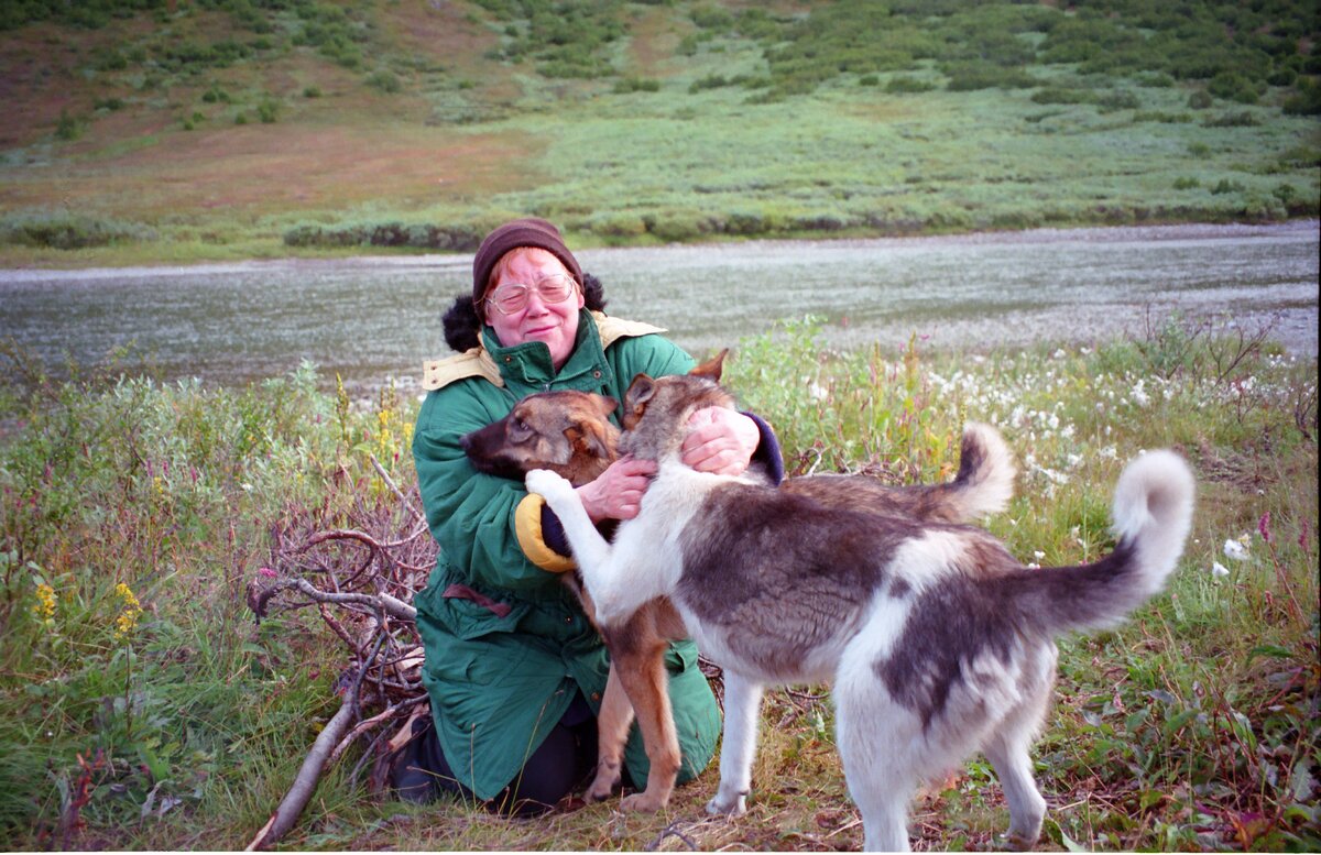 Людмилу Липатову собаки очень любят. 