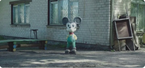 Гигантский Микки-маус в 1986 году на Украине