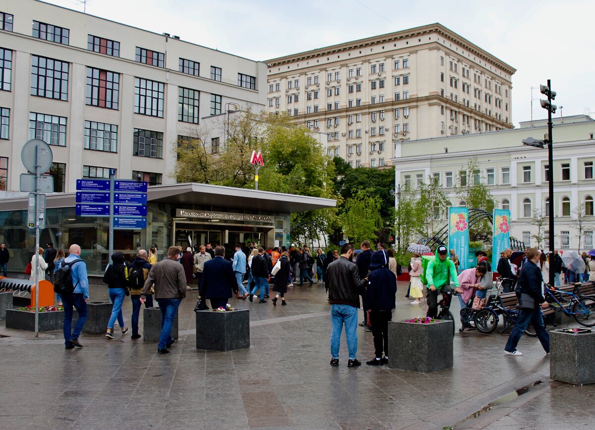 Метро третьяковская внутри