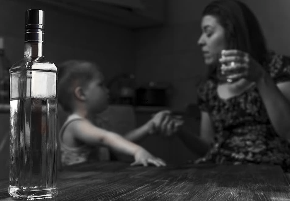 "Мама нас тоже "бросила"