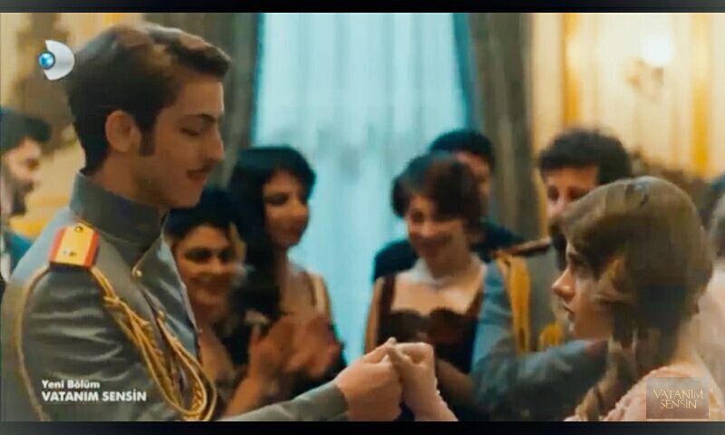 Танец Хиляль и Леона - кадр из сериала «Моя родина - это ты»