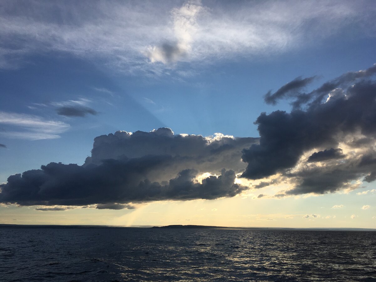 А облака как обычно давали почву для развития воображения