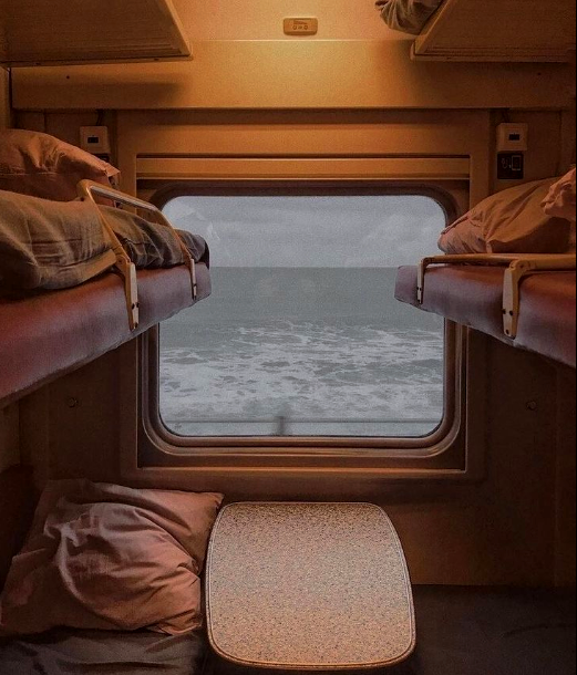 опять для атмосферности