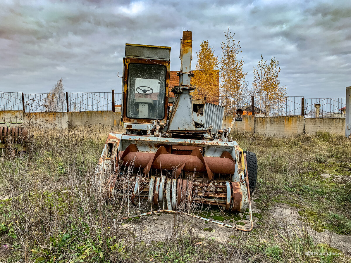 Комбайны — это мощно. Даже старые и ржавые ?⚙️?