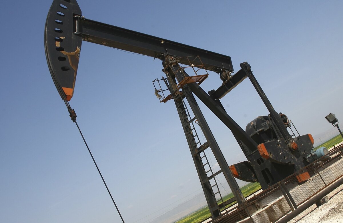 ОПЕК назвала страну-лидера по снижению добычи нефти.