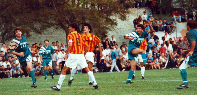 Игроки Анжи в зоне ЮГ ПФЛ
Источник: http://fc-anji.ru/media/content/images/203911deb12b71bfd2c944fb232fe93d.jpg