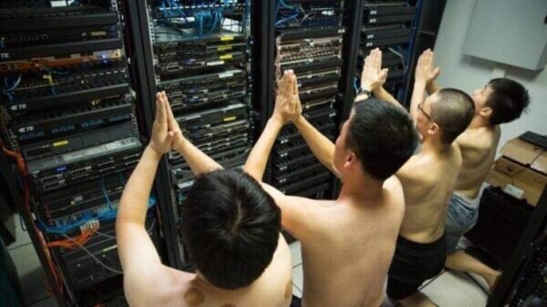 Итак, вы открываете любимый терминал MetaTrader 4/5, готовитесь “порвать рынок”, но вместо привычного тренькающего звука видите в правом нижнем углу унылую надпись — “Нет связи”.