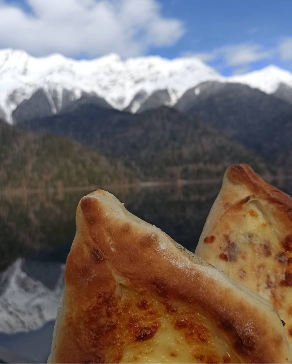 Хачапури и горы