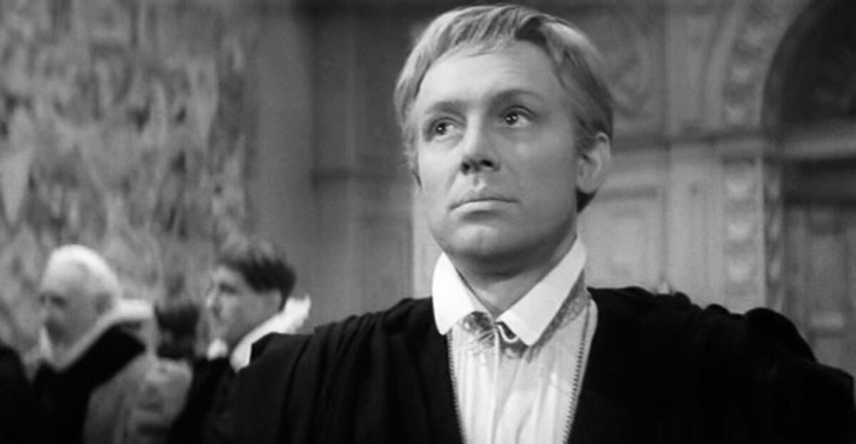 В роли Гамлета, фото - domkino.ru