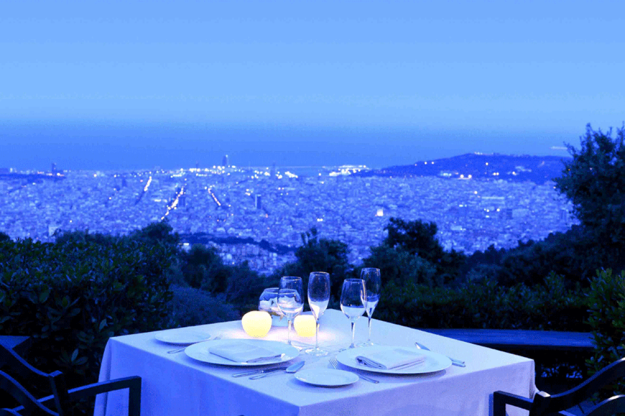 Сам вид с террасы отеля Grand Hotel La Florida.