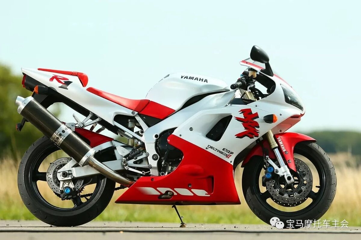 Yamaha R1 1998 года