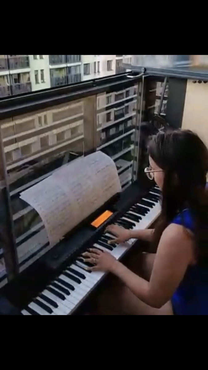 Вчерашний балконный экспромт-концерт. 