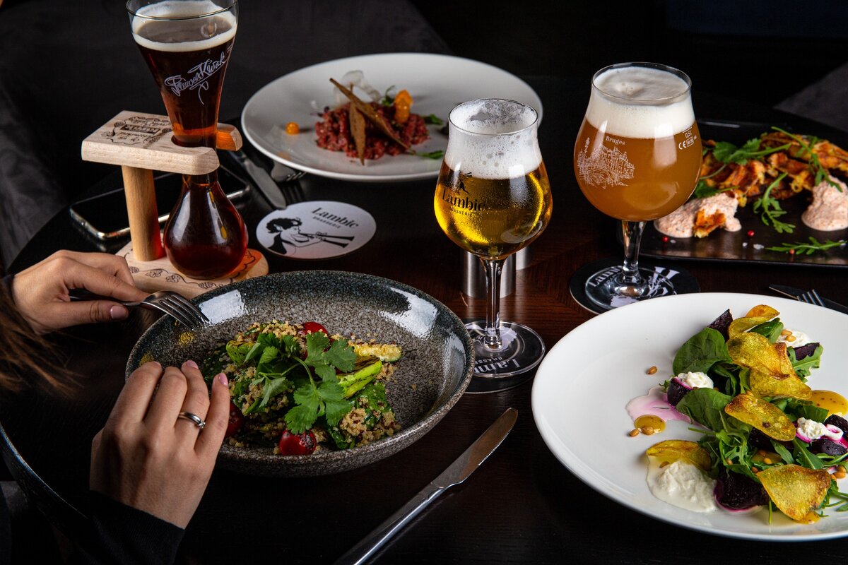 Закуски к пиву в Lambic Brasseri