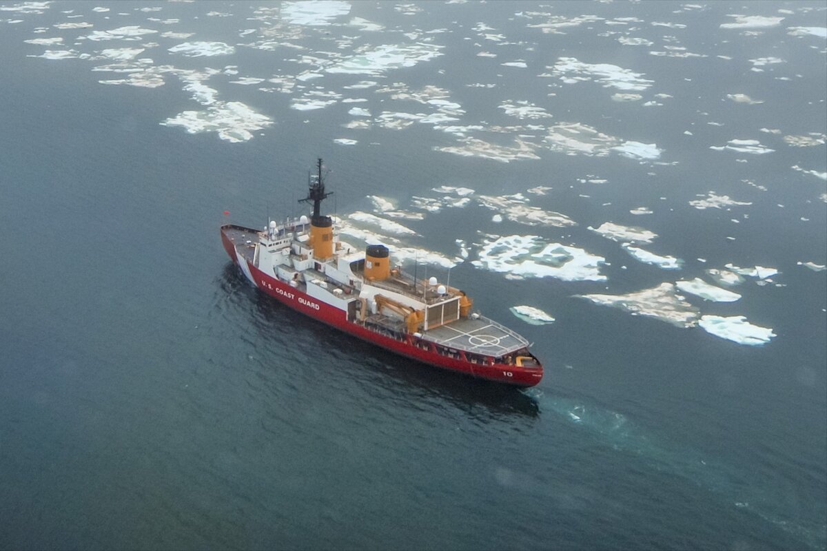 Ледокол «Полярная Звезда». Фото: Sara Mooers / U.S. Coast Guard