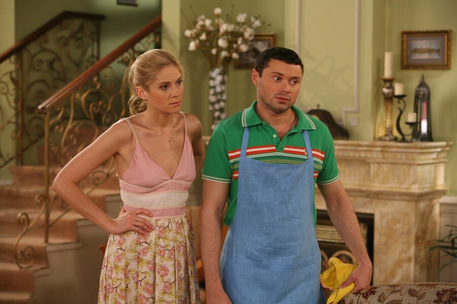 Анна Невская и Андрей Носков в сериале «Кто в доме хозяин?»