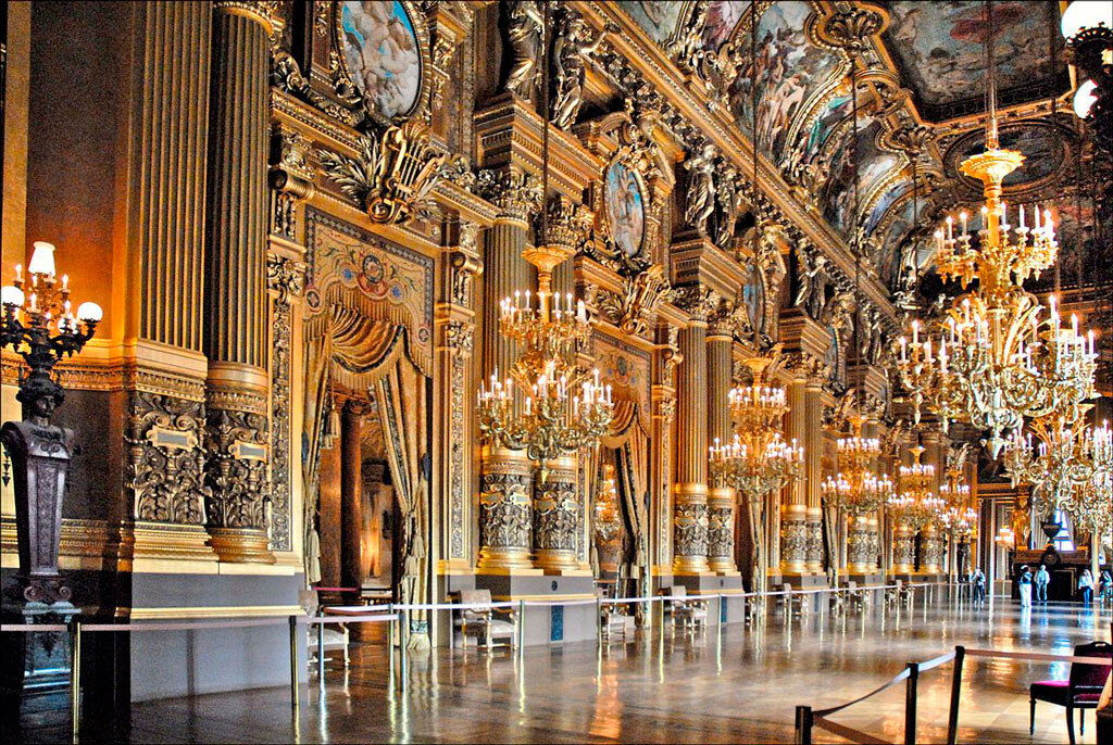 Гранд Опера. Фото из открытых источников. Чем то похоже на Версаль.