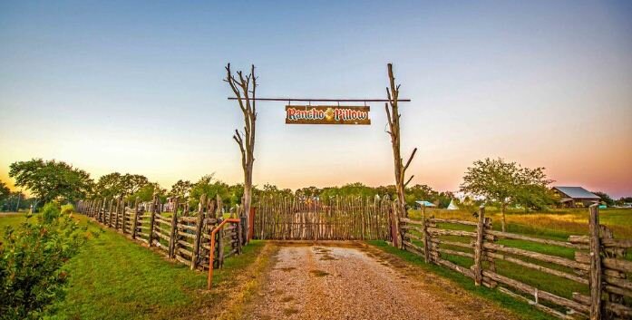 Огороженная территория ранчо