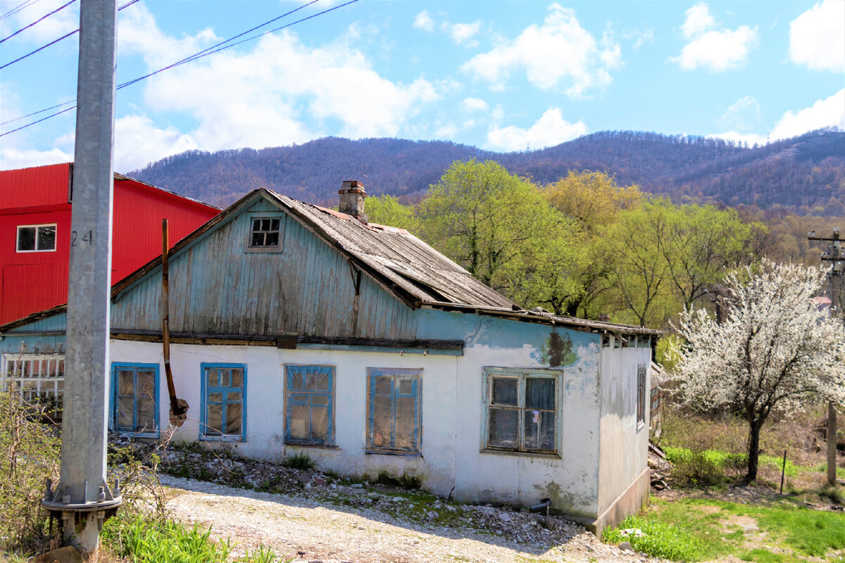 Кирпичное – это село, в котором история связала монастырь, завод и простую  мещанку из Екатеринодара | Южная жизнь | Дзен