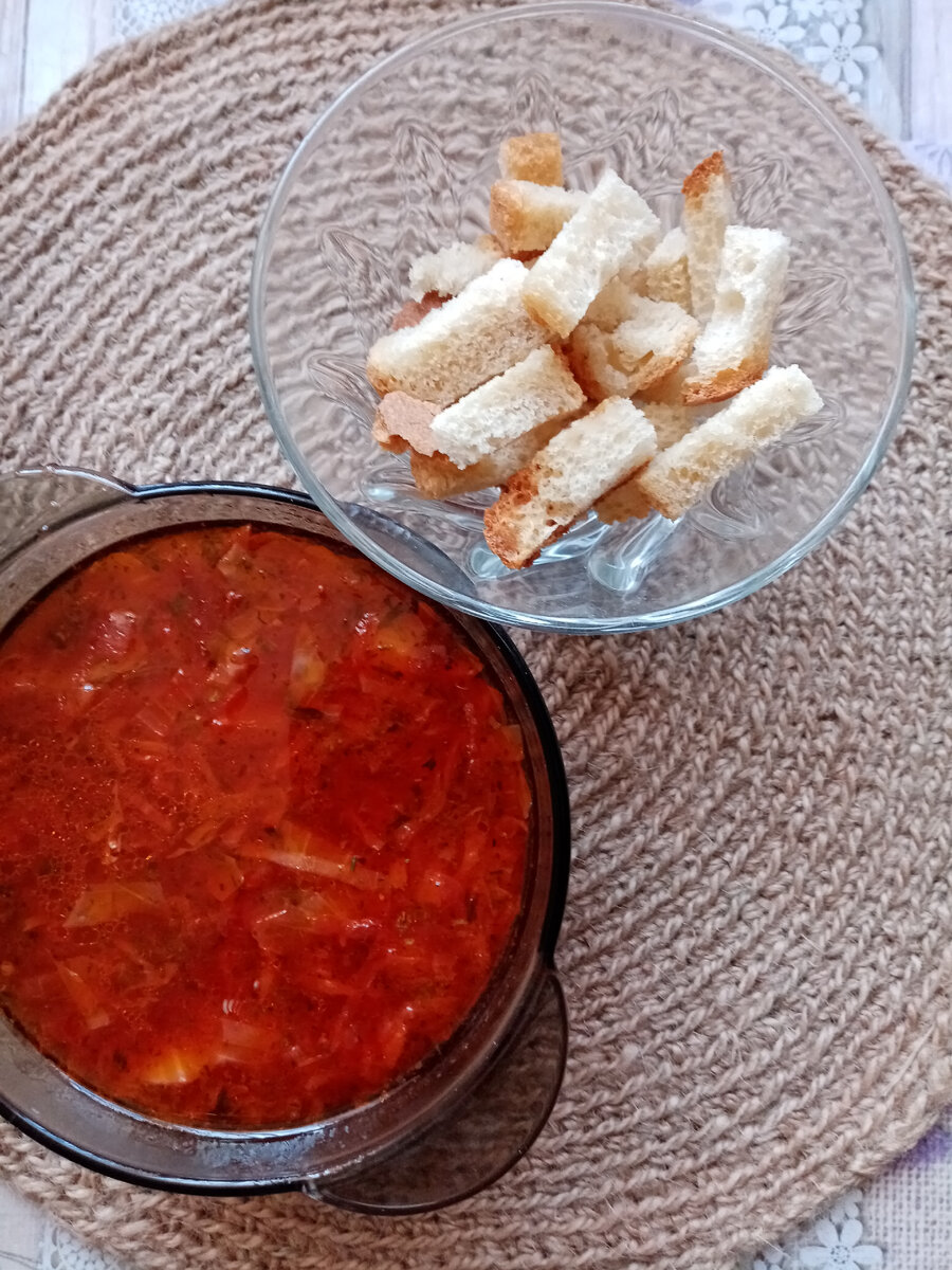 "Ленивый" борщ с сухариками