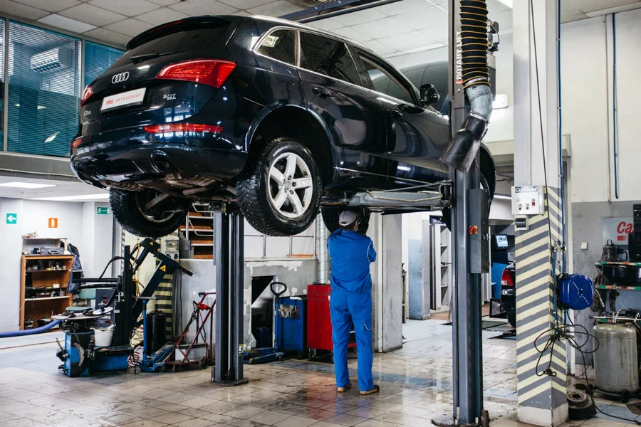 Автосервис. Автосервис VAG. Тренды в автосервисе. Виртуальный автосервис. Реклама автосервиса Вага.