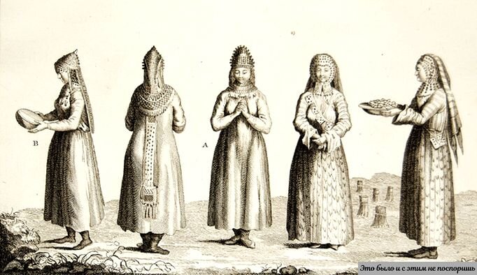 Женские наряды мишарей периода их зарождения. Источник – https://realnoevremya.ru/uploads/article/d3/d1/92965d5dbd695ce0.jpg   