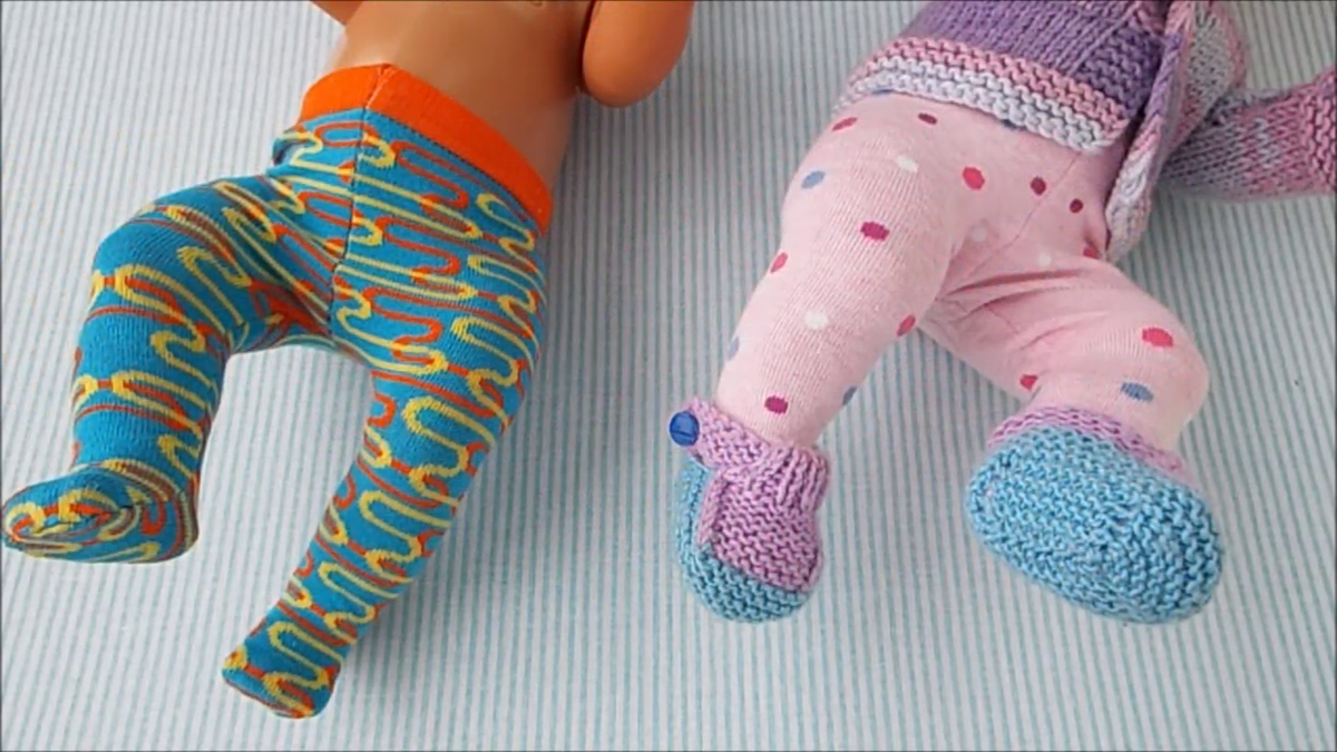 Одежда для кукол из обычных носков