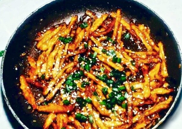 Картофельные пальчики с медовым соусом.