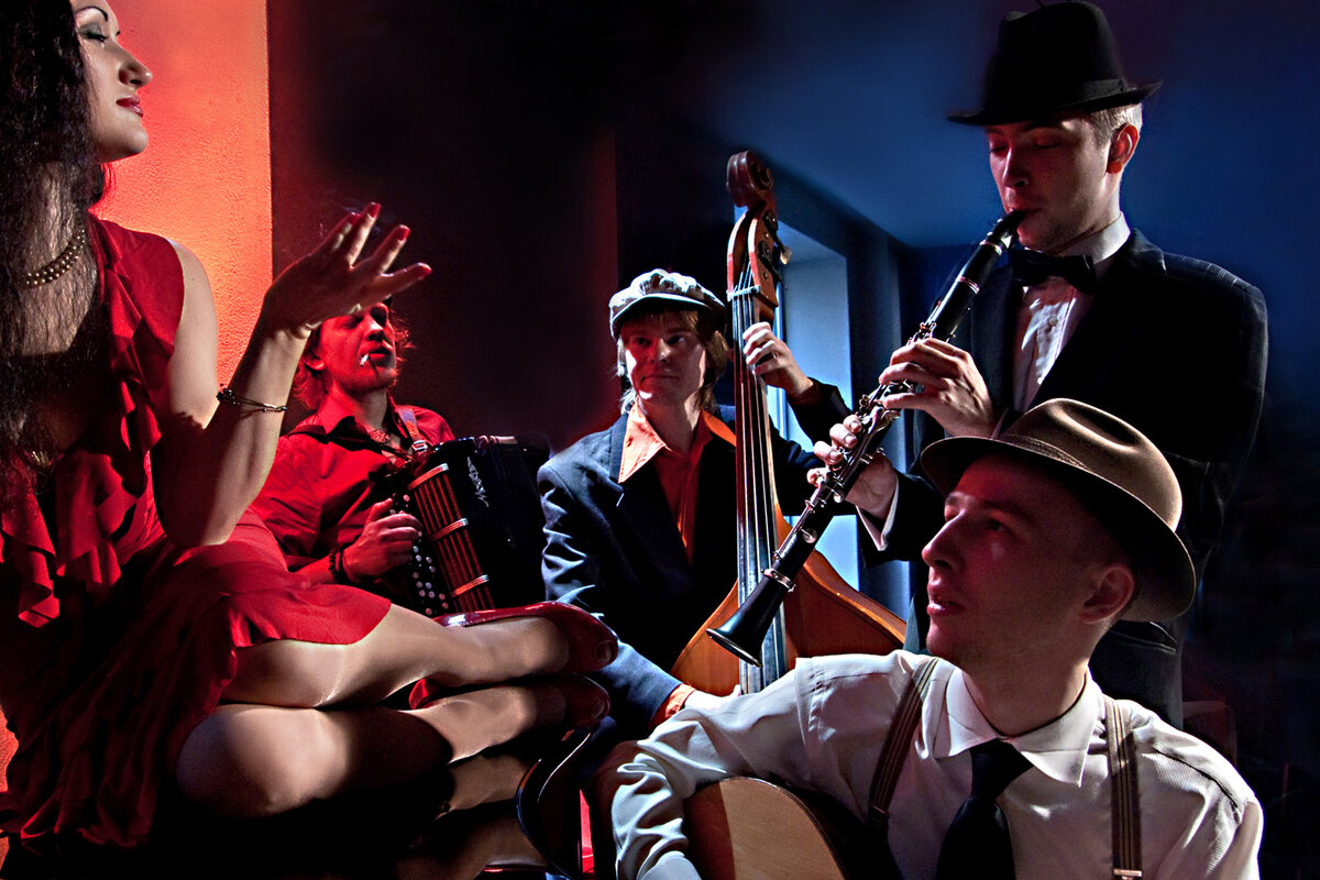 Музыкальная атмосфера веселого города у моря полна самыми разнообразными направлениями и коллективами