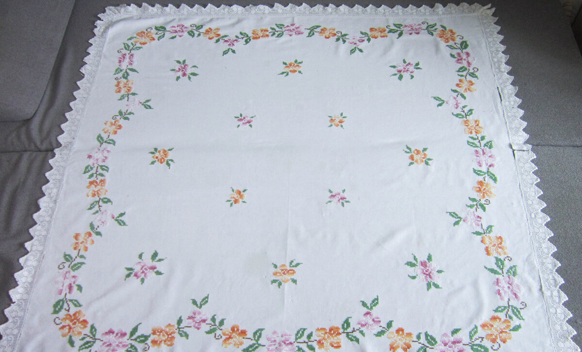 Все фотографии в этой публикации сделаны автором. Та самая скатерть