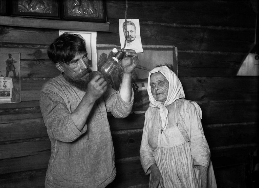 Когда-то и лампочка Ильича казалась селянам чем-то невероятным. Фото из интернета