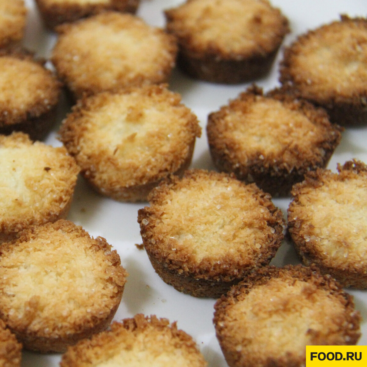 Выпечка с кокосовой стружкой